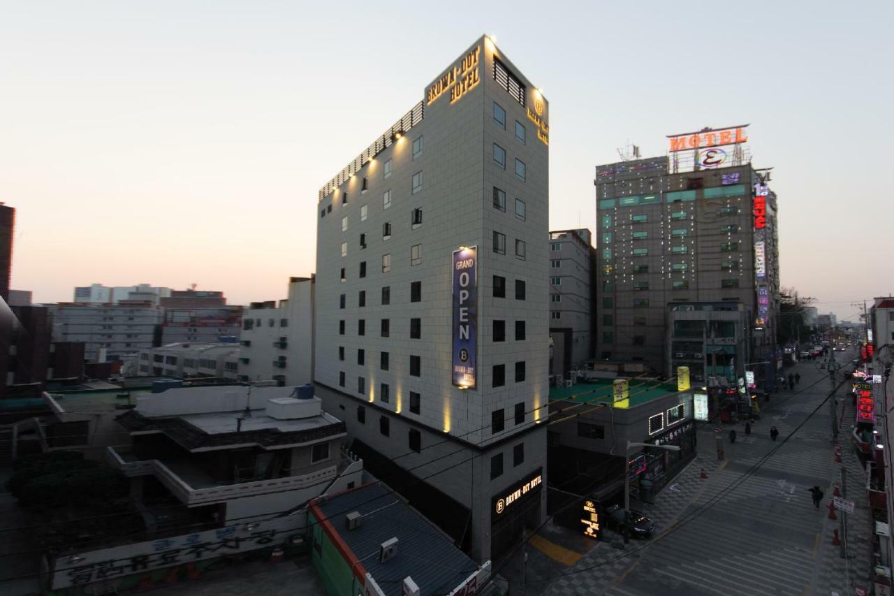 Brown-Dot Hotel Hadan 釜山広域市 エクステリア 写真